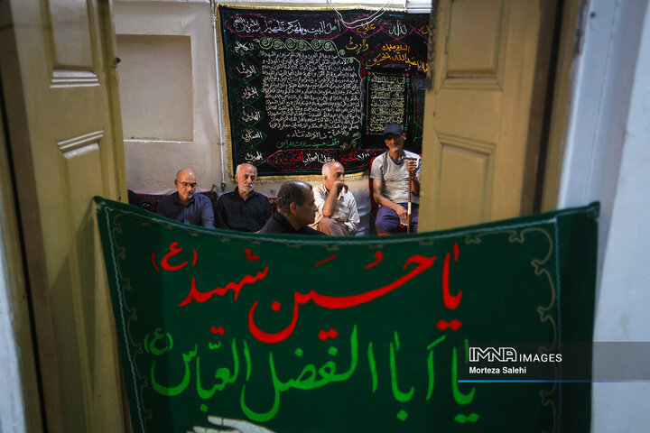 عزاداری دهه آخر صفر در حسینیه پنبه‌کاران