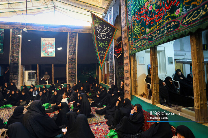 عزاداری دهه آخر صفر در حسینیه پنبه‌کاران