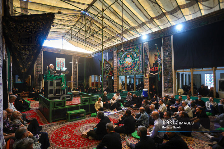 عزاداری دهه آخر صفر در حسینیه پنبه‌کاران