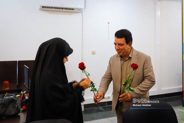 حضور مدیرکل ارتباطات و امور بین‌الملل استانداری اصفهان در خبرگزاری ایمنا