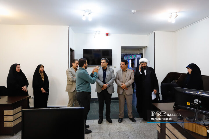 حضور مدیرکل ارتباطات و امور بین‌الملل استانداری اصفهان در خبرگزاری ایمنا