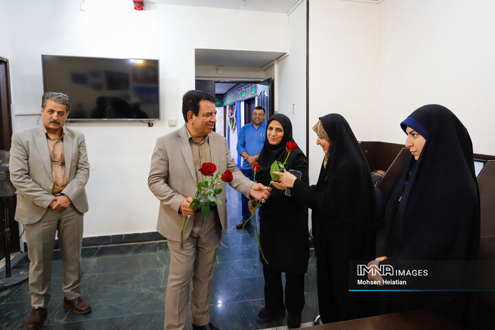 حضور مدیرکل ارتباطات و امور بین‌الملل استانداری اصفهان در خبرگزاری ایمنا