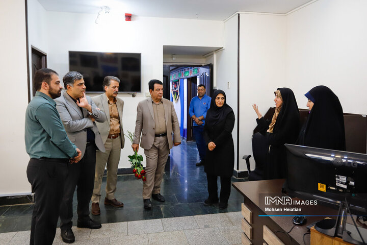 حضور مدیرکل ارتباطات و امور بین‌الملل استانداری اصفهان در خبرگزاری ایمنا