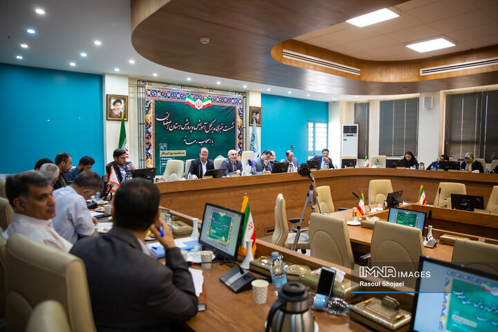 نشست خبری مدیرکل آموزش و پرورش استان اصفهان