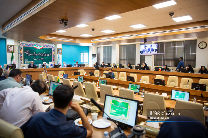نشست خبری مدیرکل آموزش و پرورش استان اصفهان
