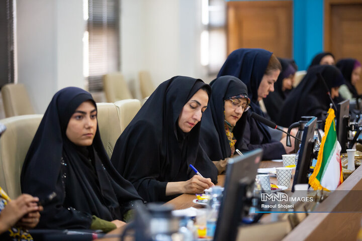 نشست خبری مدیرکل آموزش و پرورش استان اصفهان