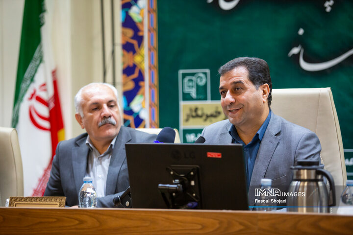 نشست خبری مدیرکل آموزش و پرورش استان اصفهان