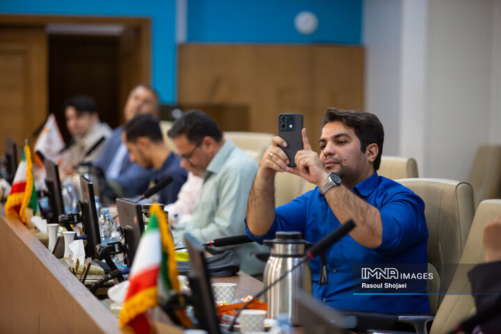 نشست خبری مدیرکل آموزش و پرورش استان اصفهان