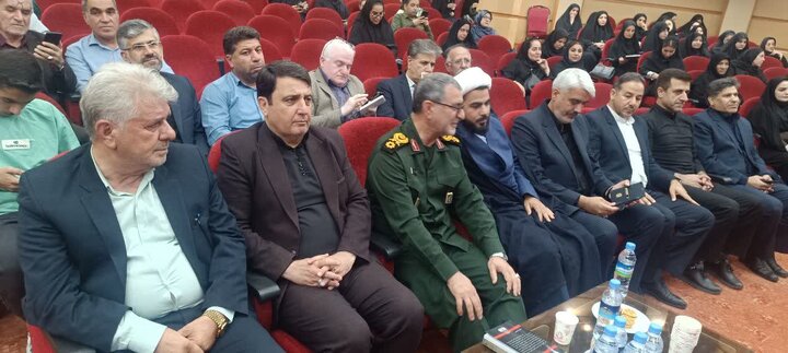 خبرنگاران در خط مقدم جنگ روایت‌ها هستند