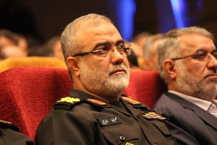 آیین تودیع و معارفه فرمانده انتظامی استان یزد برگزار شد