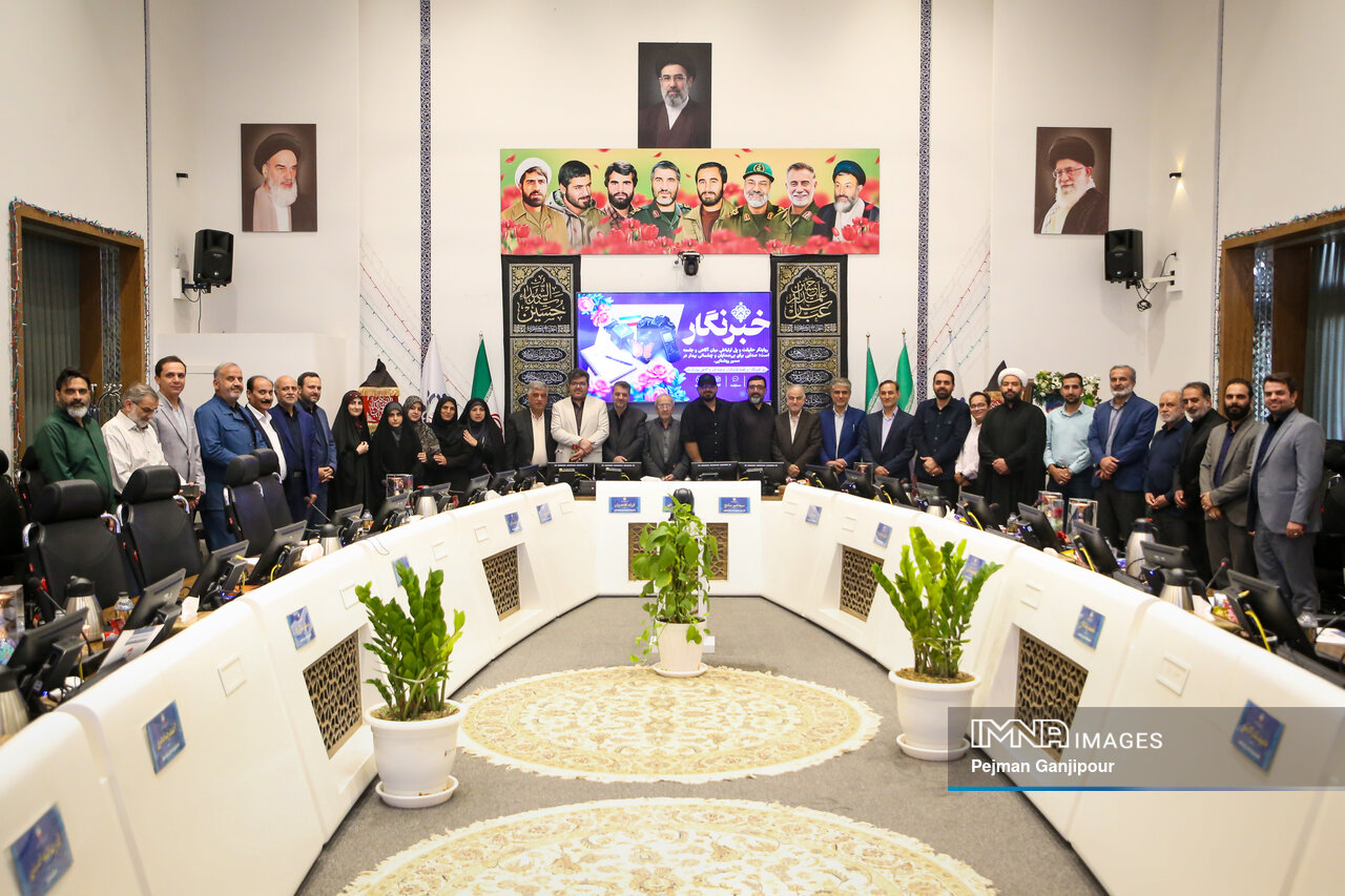 تجلیل مدیریت شهری اصفهان از خبرنگاران و روایتگران جنگ