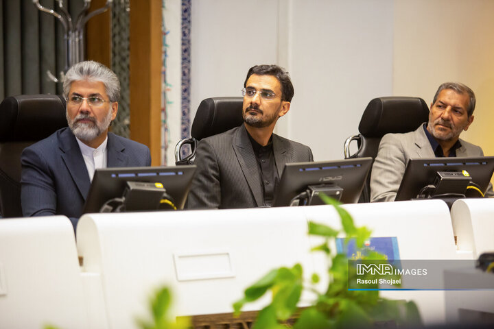 نشست شورای هماهنگی ترافیک ستاد مهر اصفهان