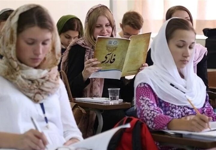 Iranian platform uses AI to support Persian language learning for foreign students