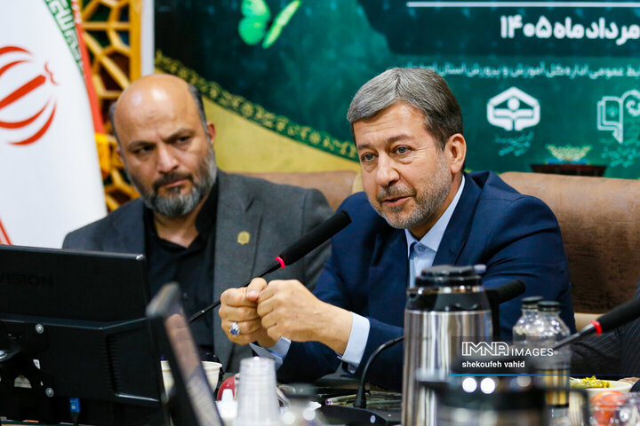 آیین امضای تفاهم نامه ی احداث 168 کلاس درس به یاد 168 دانش آموز شهید میناب