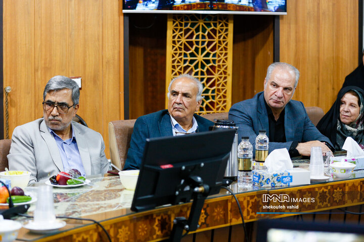 آیین امضای تفاهم نامه ی احداث 168 کلاس درس به یاد 168 دانش آموز شهید میناب