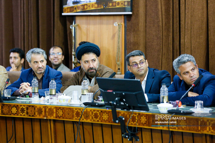 آیین امضای تفاهم نامه ی احداث 168 کلاس درس به یاد 168 دانش آموز شهید میناب
