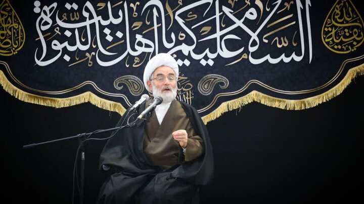 رابطه انسان با خدا و اهل‌بیت(ع) از جاذبه‌های معارف اسلام است