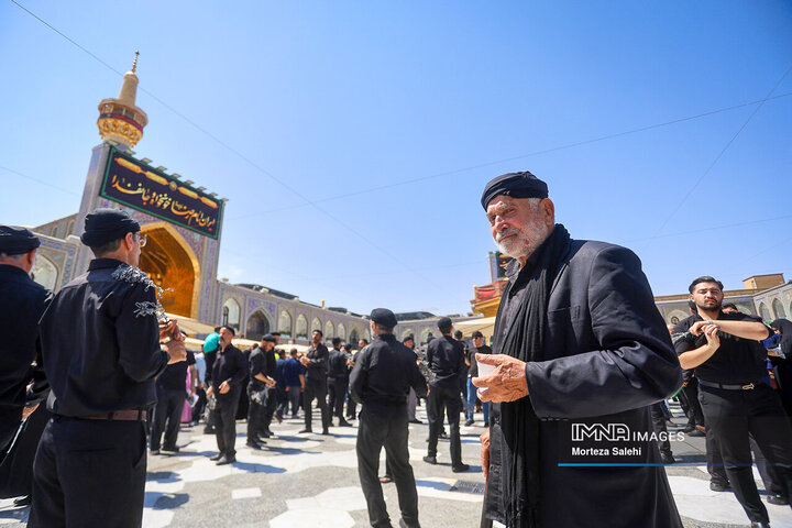 عزاداری سالروز شهادت امام رضا(ع) در حرم مطهر رضوی