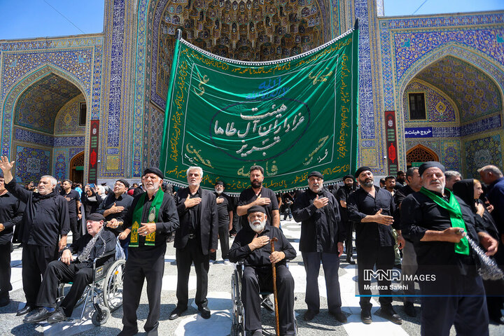 عزاداری سالروز شهادت امام رضا(ع) در حرم مطهر رضوی