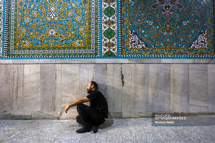 برای امامی که هنوز پناه دلهاست