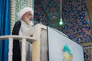 تأکید خطیب موقت جمعه کرمان بر پیگیری مسائل اقتصادی و معاش مردم