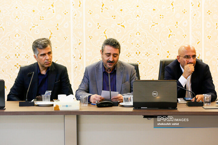 نشست بررسی فرصت ها و چالش‌های تجارت با چین