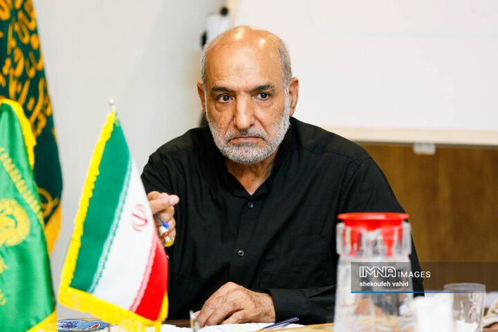 نشست پیشگامان انقلاب اسلامی اصفهان