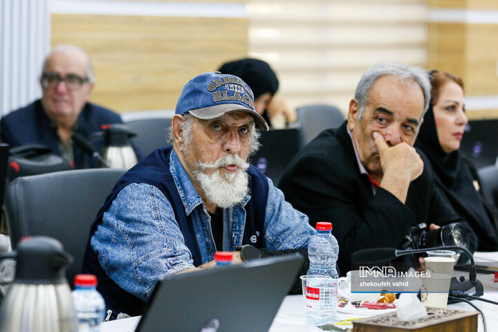 نشست پیشکسوتان رسانه استان با استاندار اصفهان