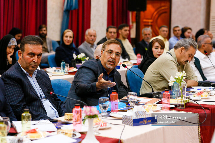 نشست اعضای جامعه هتل‌داران استان با استاندار اصفهان