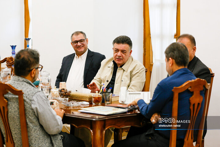 دیدار سرمایه‌گذار بخش خصوصی با استاندار اصفهان