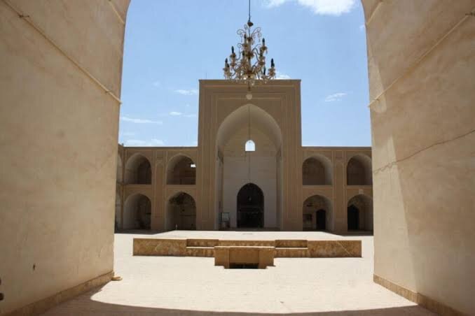 روایت چند قرن زندگی در چهار ایوان مسجد جامع ابرکوه