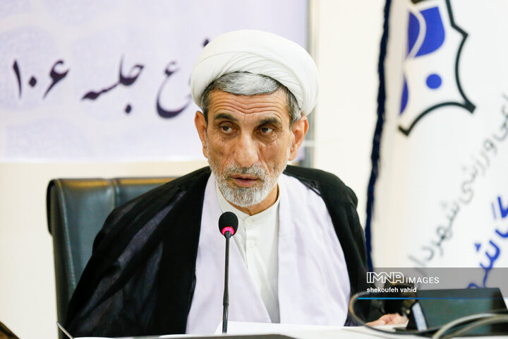 برای تحقق حقوق شهروندی باید قانون را مبنا قرار دهیم