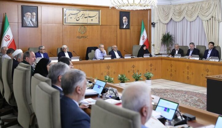 روایت پزشکیان از دیدار با رهبر انقلاب و مطالبه تعیین شاخصهای لازم برای ارزیابی مدیران