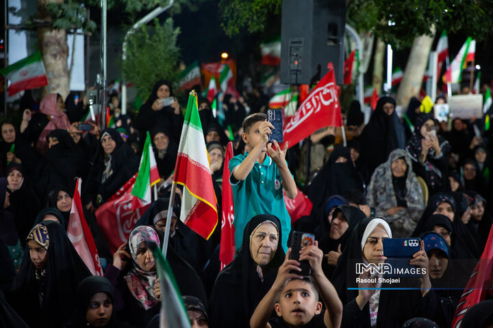 بزرگداشت قرآنی چهلم خاکسپاری قائد شهید