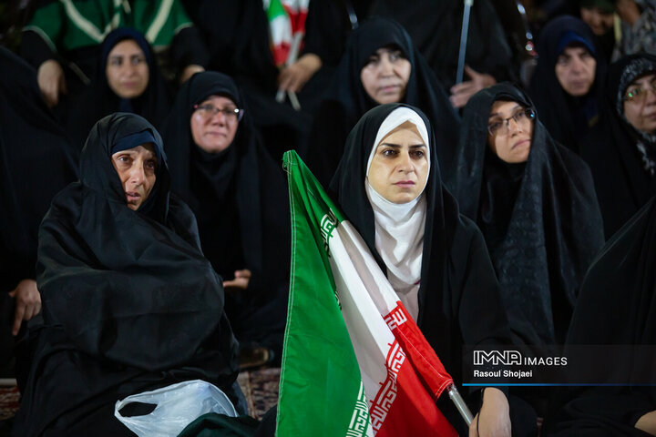 بزرگداشت قرآنی چهلم خاکسپاری قائد شهید