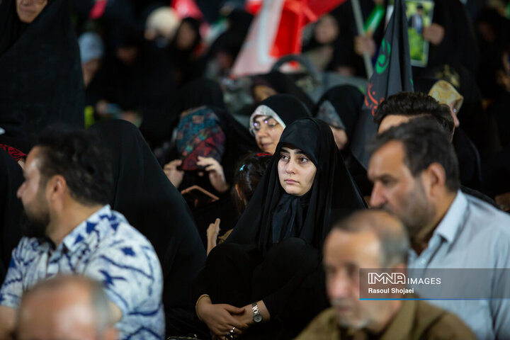 بزرگداشت قرآنی چهلم خاکسپاری قائد شهید