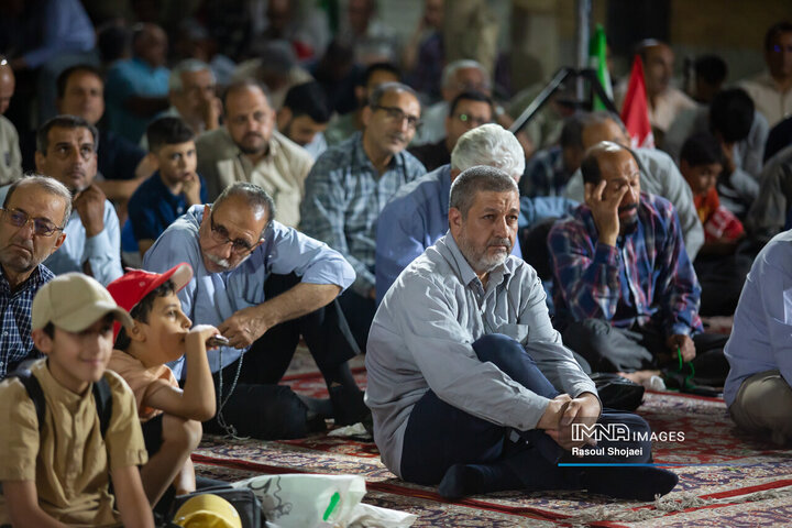 بزرگداشت قرآنی چهلم خاکسپاری قائد شهید