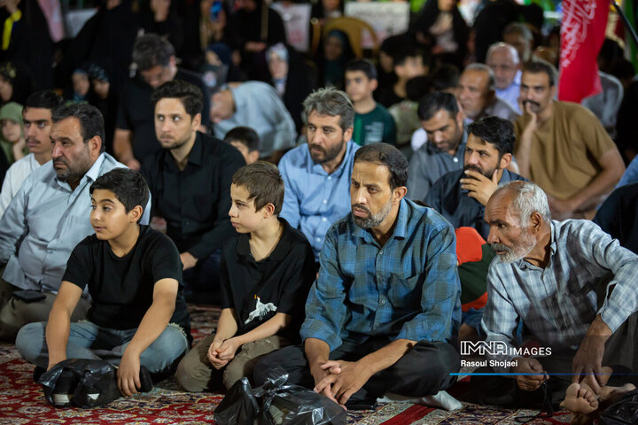 بزرگداشت قرآنی چهلم خاکسپاری قائد شهید