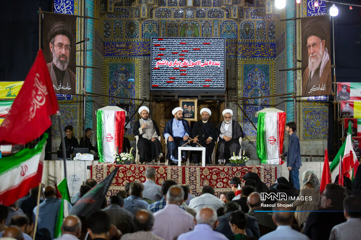 بزرگداشت قرآنی چهلم خاکسپاری قائد شهید