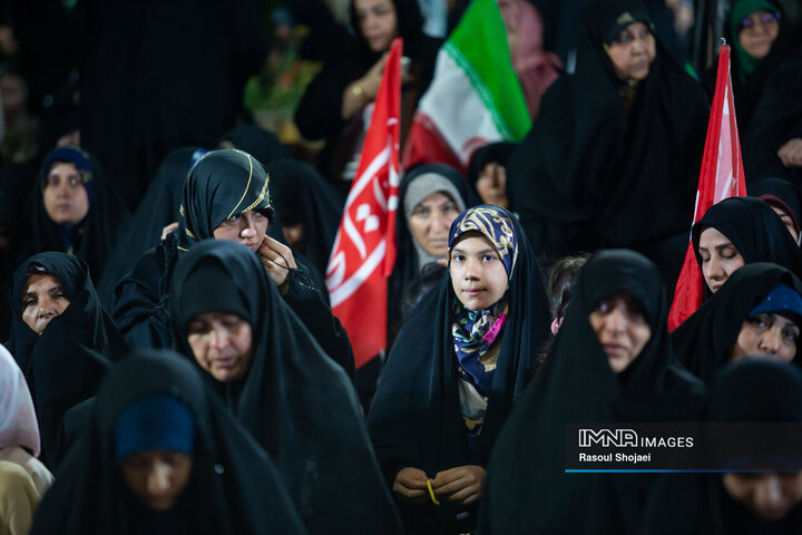 بزرگداشت قرآنی چهلم خاکسپاری قائد شهید