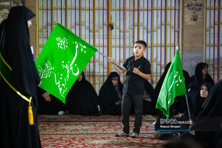 بزرگداشت قرآنی چهلم خاکسپاری قائد شهید