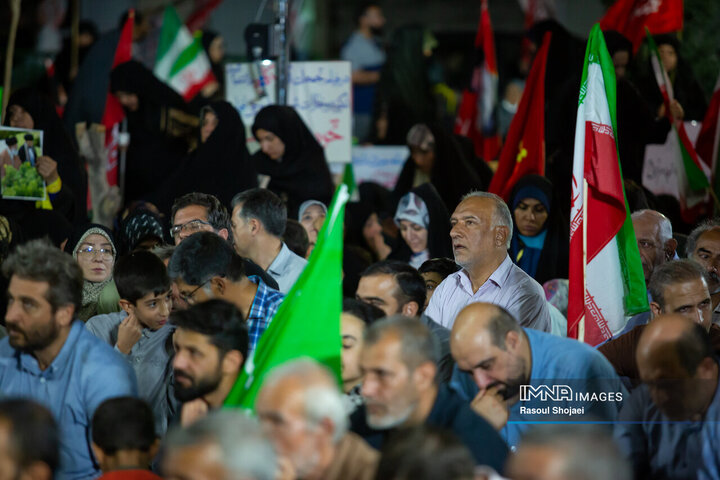 بزرگداشت قرآنی چهلم خاکسپاری قائد شهید