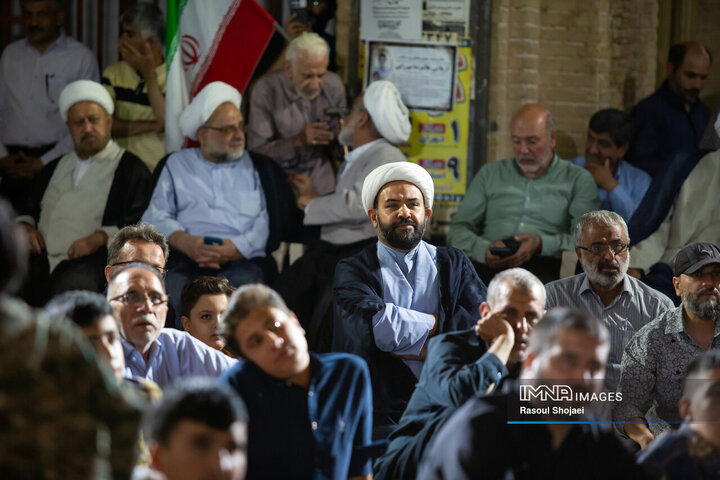 بزرگداشت قرآنی چهلم خاکسپاری قائد شهید