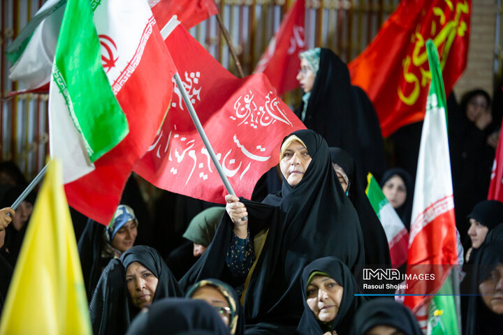 بزرگداشت قرآنی چهلم خاکسپاری قائد شهید