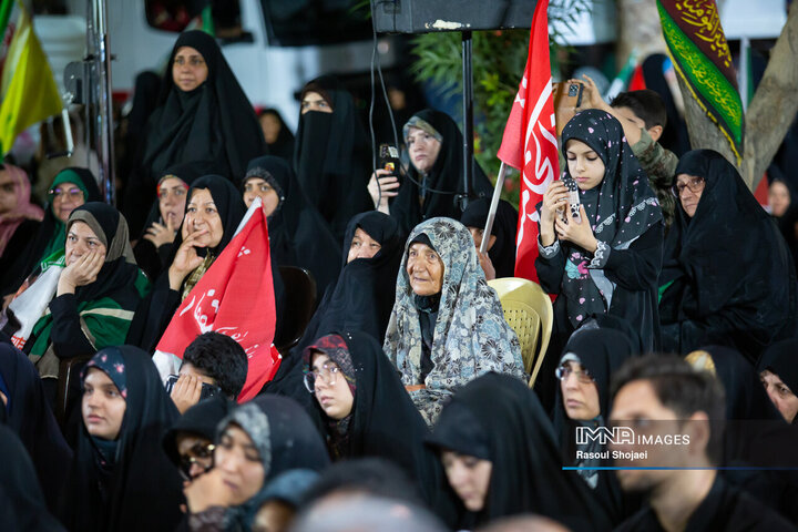 بزرگداشت قرآنی چهلم خاکسپاری قائد شهید