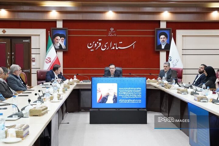 جهاد دانشگاهی نباید رویکرد سیاسی داشته باشد