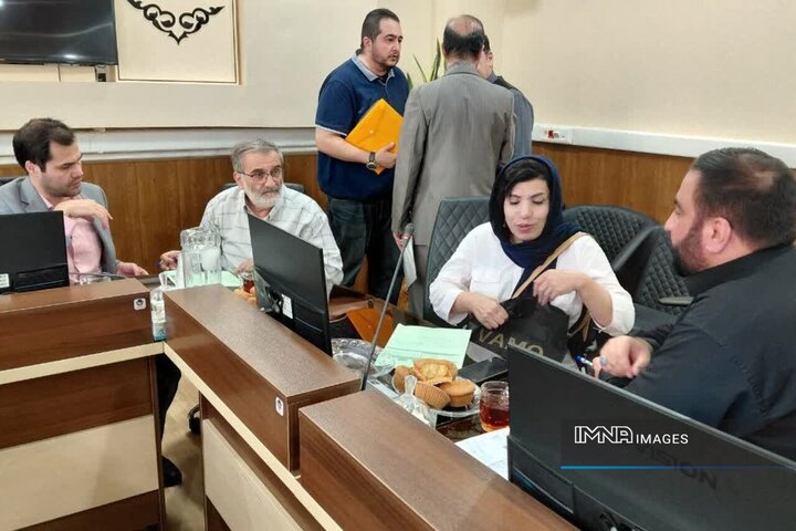 رسیدگی به ۱۰ پرونده در کمیته نظارتی منطقه ۸ اصفهان