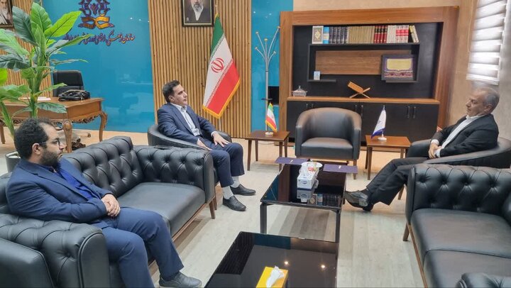 ارائه خدمات مشاوره حقوقی رایگان به شهروندان اراکی