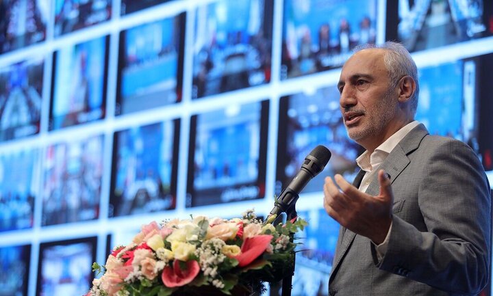 معلم را برای ساختن نسل آینده جذب می‌کنیم نه فقط برای اشتغال‌زایی