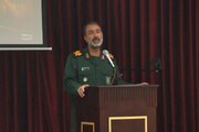 زمینه حضور مردم در مدیریت و حل مسائل جامعه فراهم شود